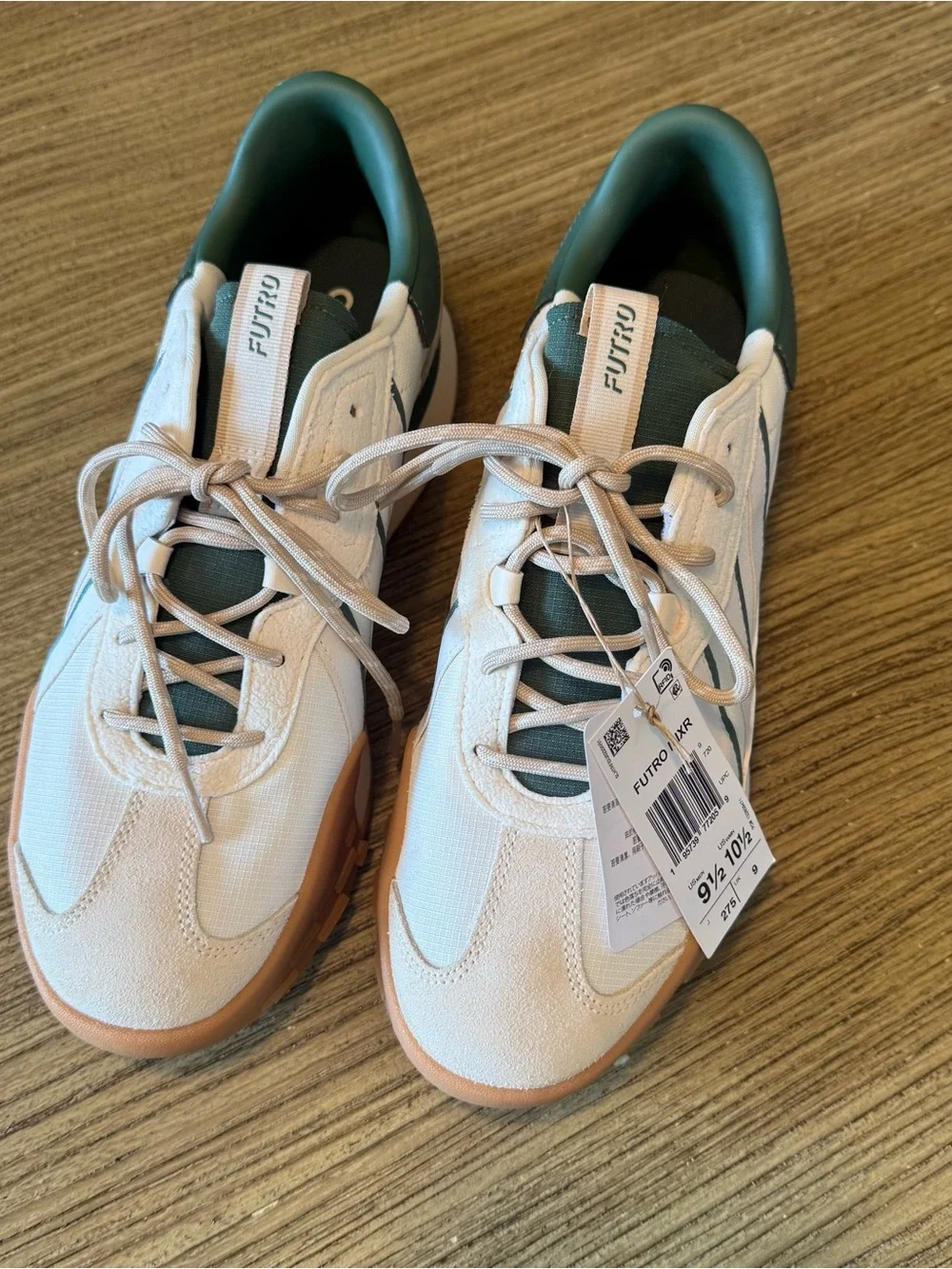 Adidas FUTRO MIXR Men’s/Women’s Low-Top Sneakers with Gum Sole